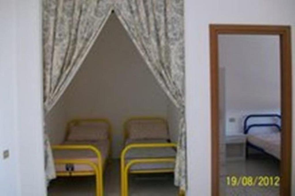 Appartamento Privato Adriatica Lesina Bagian luar foto