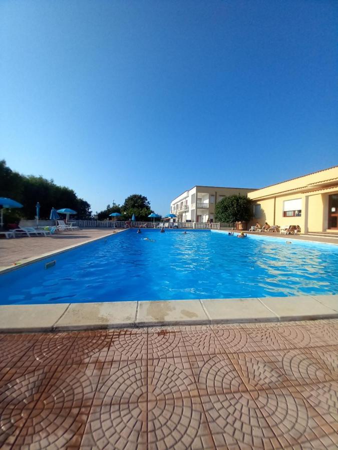 Appartamento Privato Adriatica Lesina Bagian luar foto